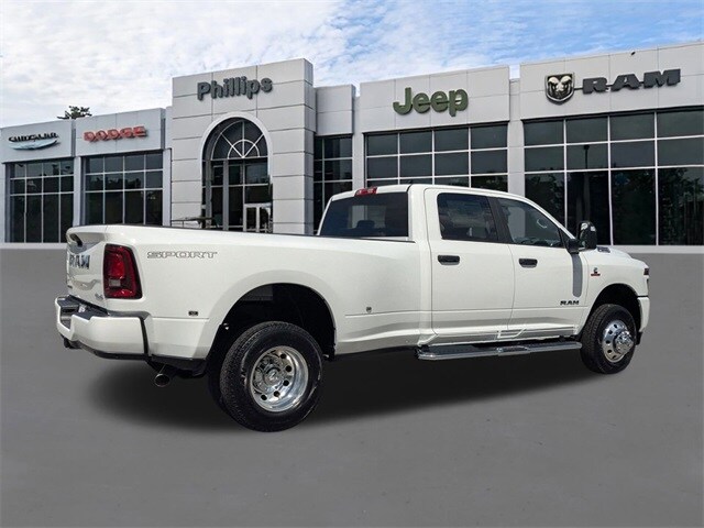 2026 Ram 3500 Big Horn photo 4