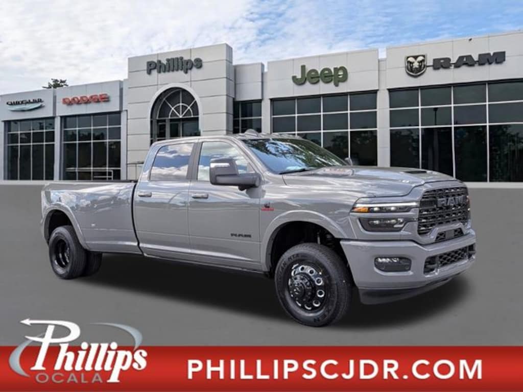 New 2026 Ram 3500 LIMITED CREW CAB 4X4 8' BOX Pickup