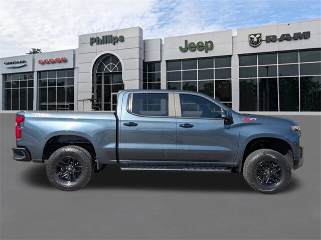 2020 Chevrolet Silverado 1500 LT Trail Boss photo 2