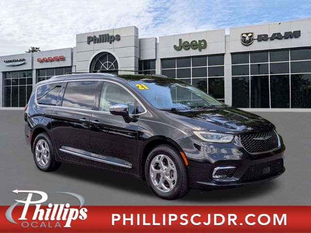2021 Chrysler Pacifica Limited's photo