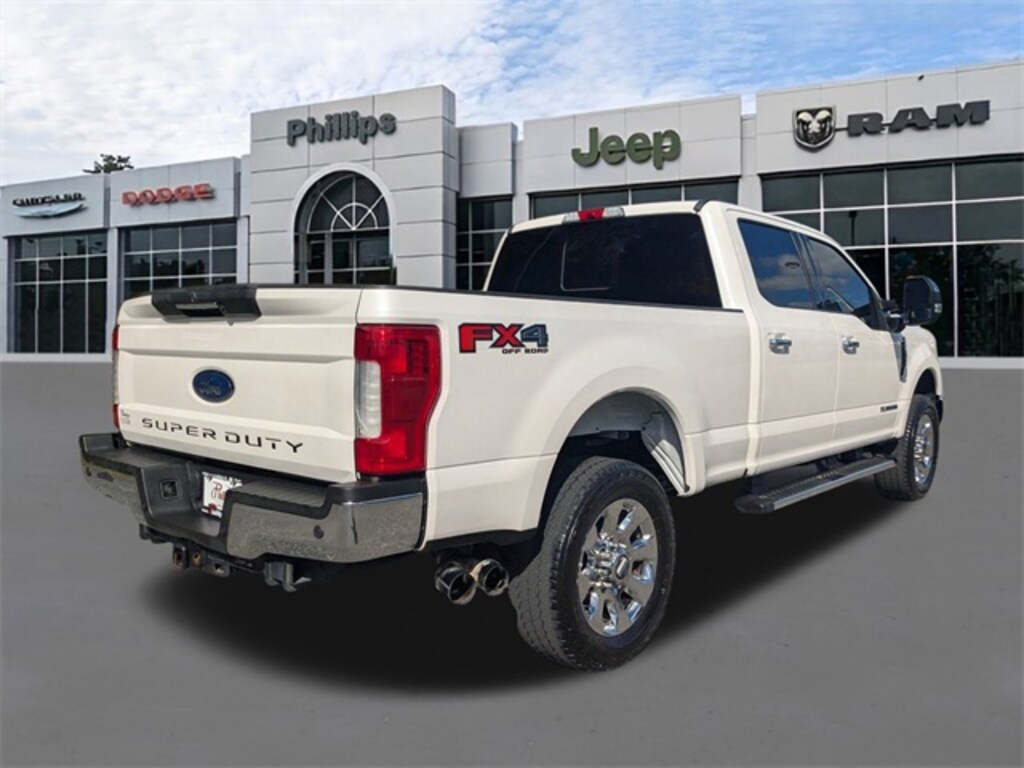 Used 2019 Ford F-250SD Lariat Truck