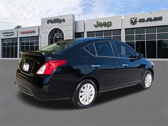 2018 Nissan Versa 1.6 SV photo 3