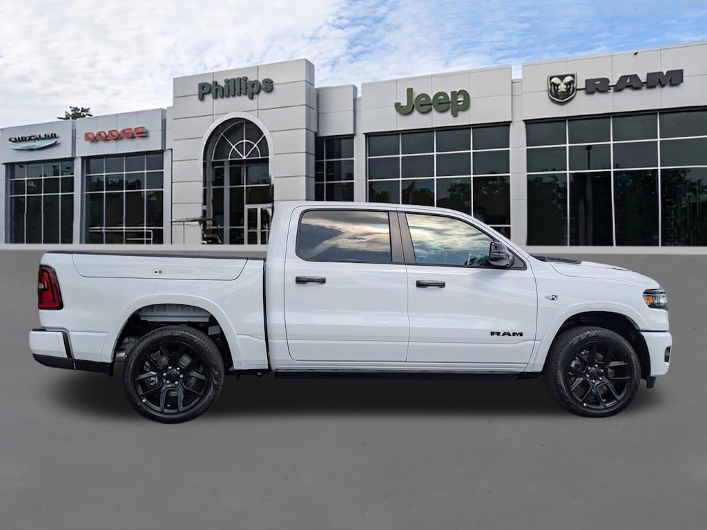 New 2026 Ram 1500 LARAMIE CREW CAB 4X4 5'7 BOX Pickup