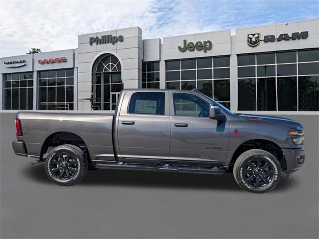 New 2026 Ram 2500 BIG HORN CREW CAB 4X4 6'4 BOX Pickup