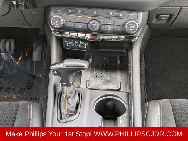 2025 Dodge Durango R/T - Photo 18