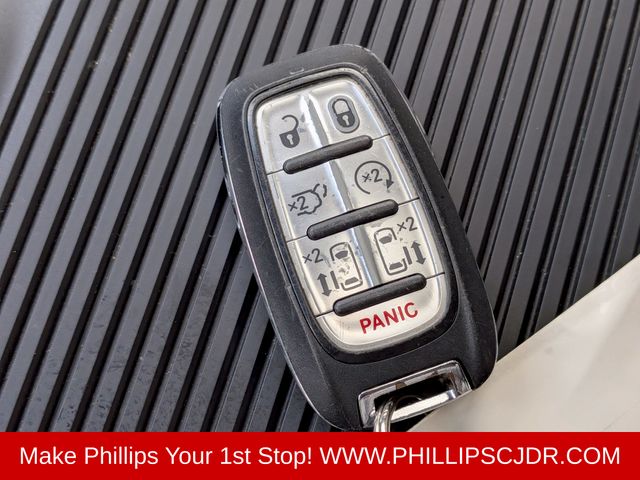 2021 Chrysler Pacifica Limited - Photo 29