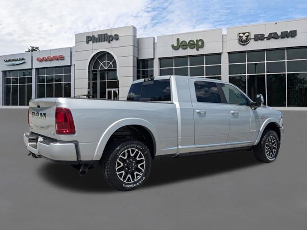 New 2026 Ram 2500 LIMITED LONGHORN MEGA CAB 4X4 6'4 BOX Pickup