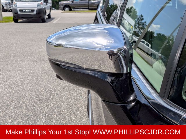 2021 Chrysler Pacifica Limited - Photo 11
