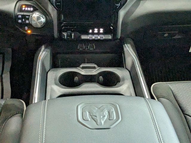 2026 RAM 1500 Laramie - Photo 18