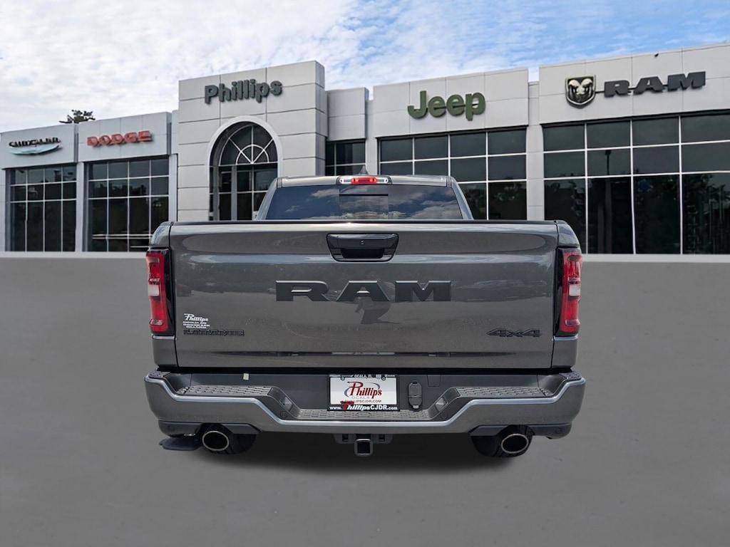 New 2026 Ram 1500 LARAMIE CREW CAB 4X4 5'7 BOX Pickup