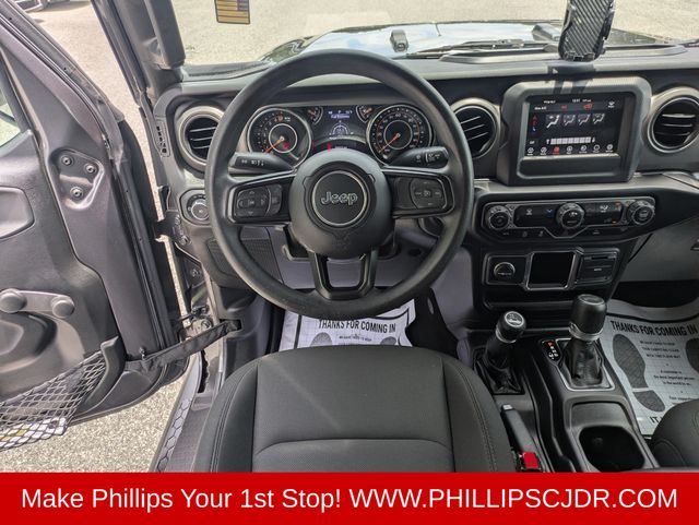 2022 Jeep Wrangler Sport - Photo 16