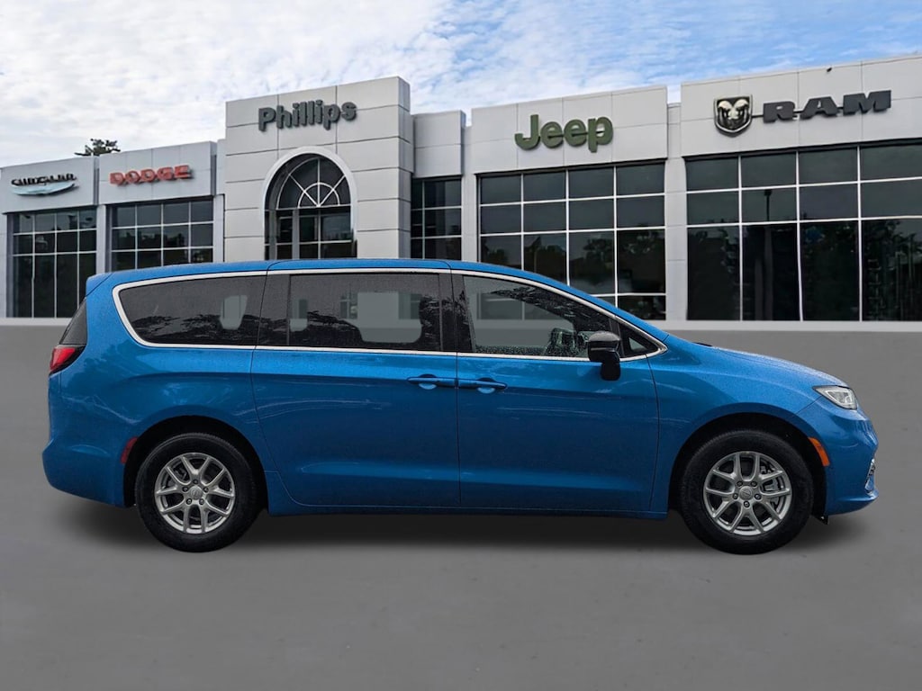 New 2026 Chrysler Pacifica SELECT Passenger Van
