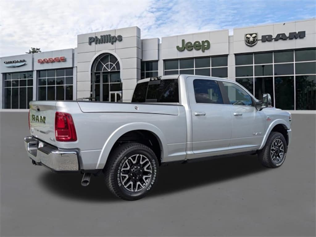 New 2026 Ram 2500 LIMITED LONGHORN CREW CAB 4X4 6'4 BOX Pickup