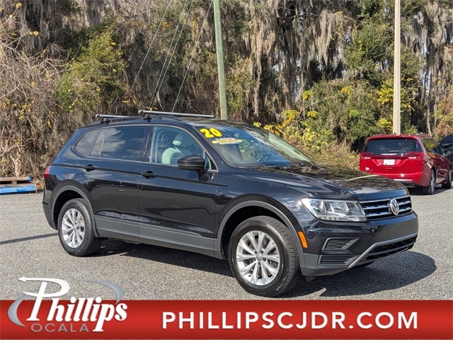 2020 Volkswagen Tiguan S's photo