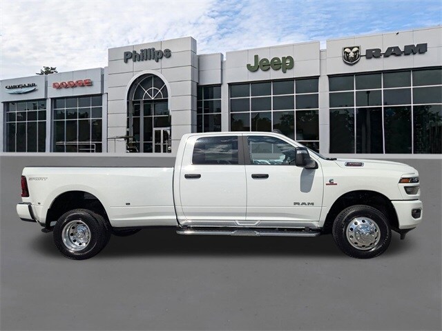 2026 Ram 3500 Big Horn photo 2