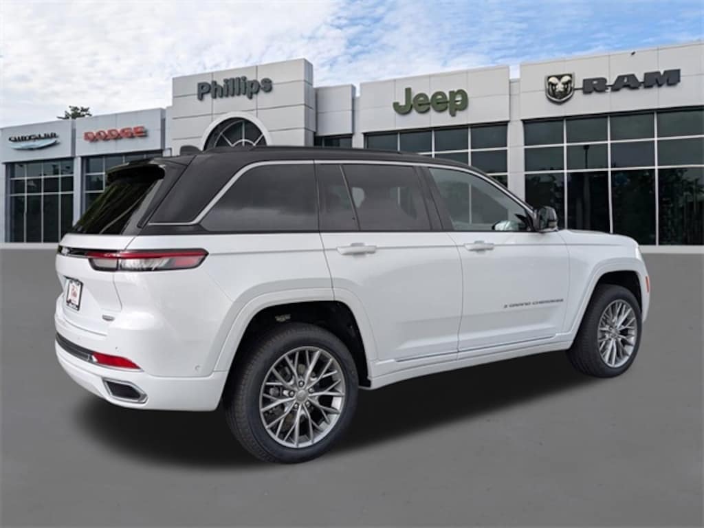 New 2025 Jeep Grand Cherokee SUMMIT 4X4 Sport Utility