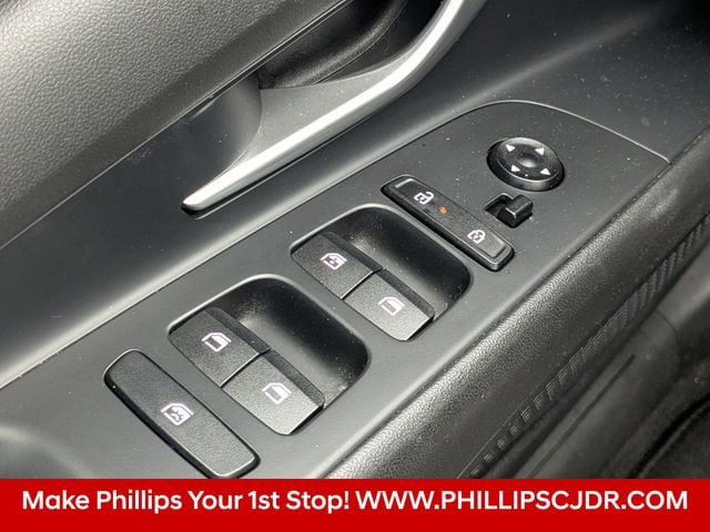 2024 Hyundai Elantra SEL - Photo 21