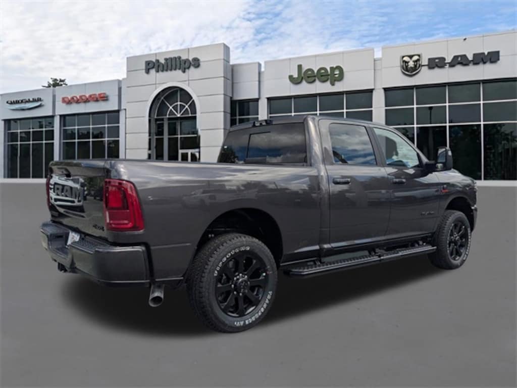 New 2026 Ram 2500 LARAMIE CREW CAB 4X4 6'4 BOX Pickup
