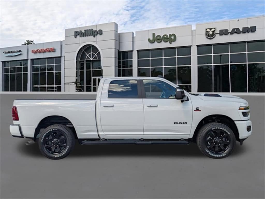 New 2026 Ram 2500 LARAMIE CREW CAB 4X4 6'4 BOX Pickup