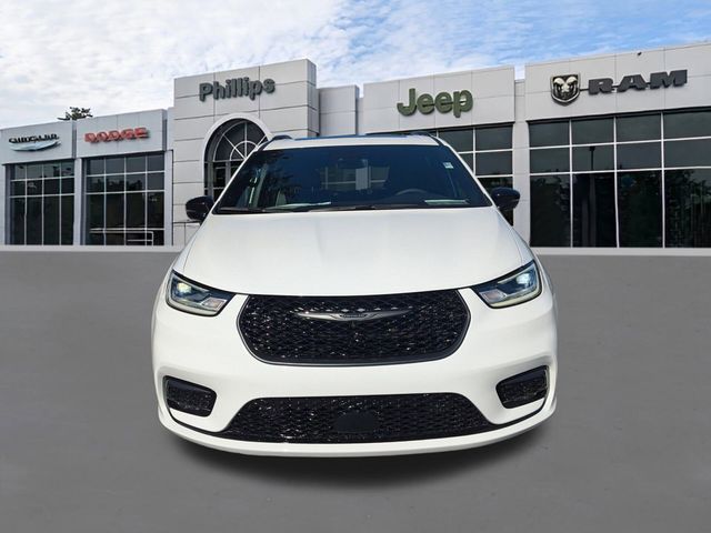 2026 Chrysler Pacifica Limited - Photo 9