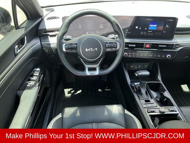 2025 Kia K5 GT-Line - Photo 14