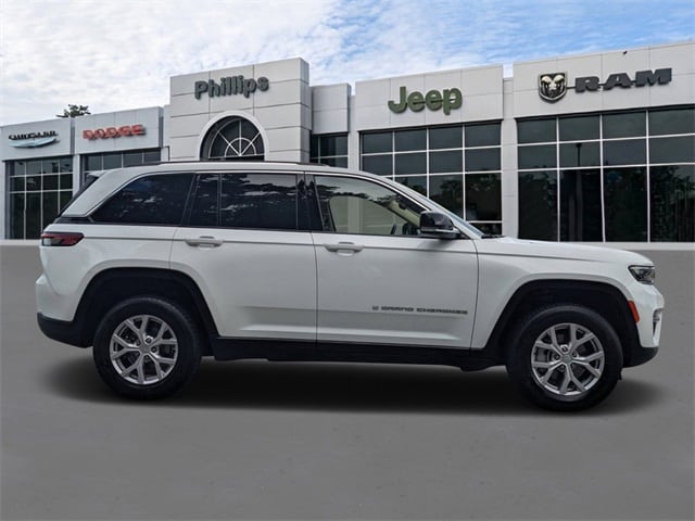 Used 2022 Jeep Grand Cherokee Limited with VIN 1C4RJHBG8N8531596 for sale in Ocala, FL