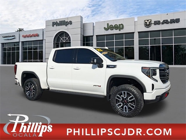 2022 GMC Sierra 1500 AT4's photo