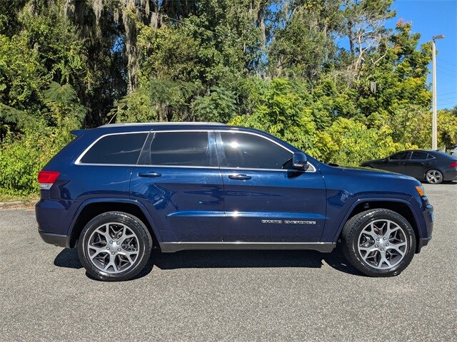 2018 Jeep Grand Cherokee Limited photo 2