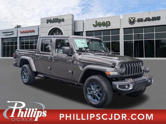 2026 Jeep Gladiator 85th Anniversary Edition Auto's photo