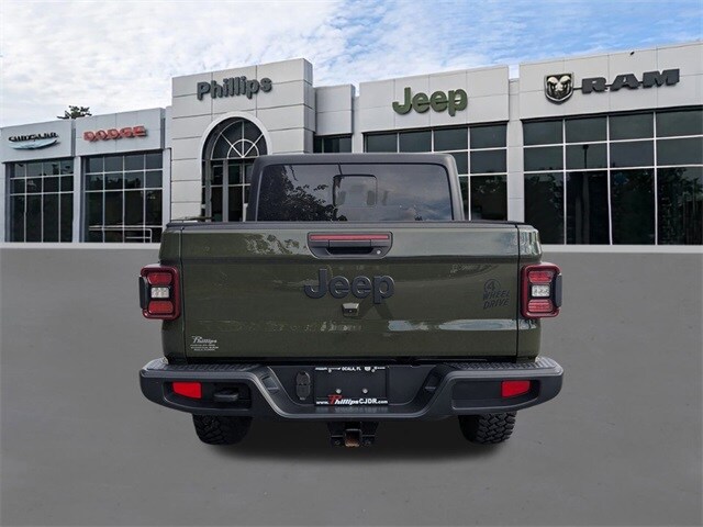 2024 Jeep Gladiator Willys photo 4