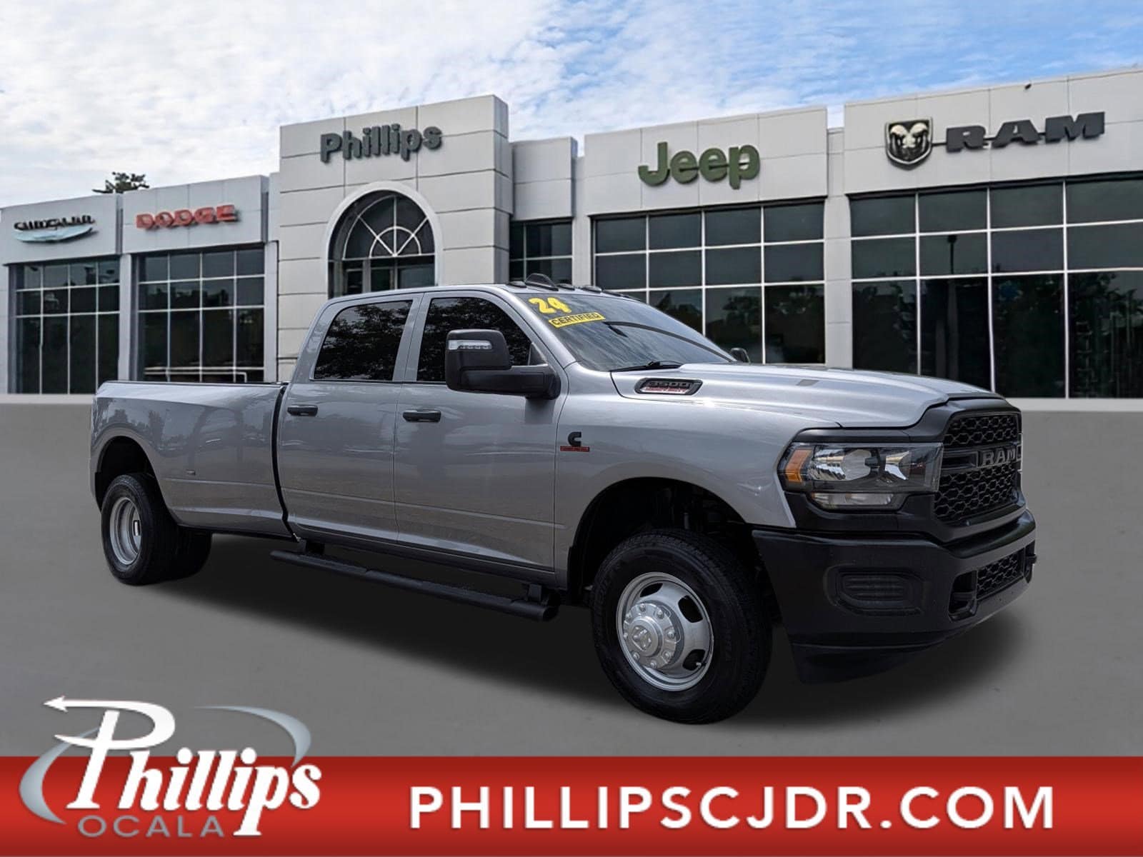 2024 RAM 3500 Tradesman 4X4 Crew Cab LWB's photo
