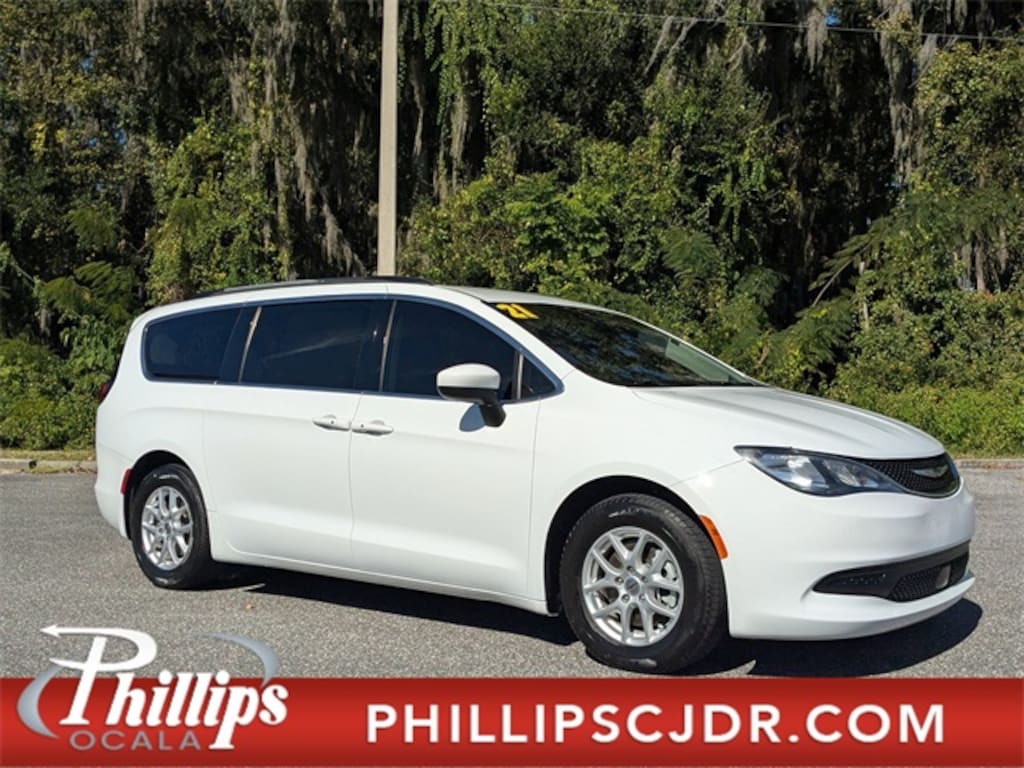 Used 2021 Chrysler Voyager LXI Minivan/Van