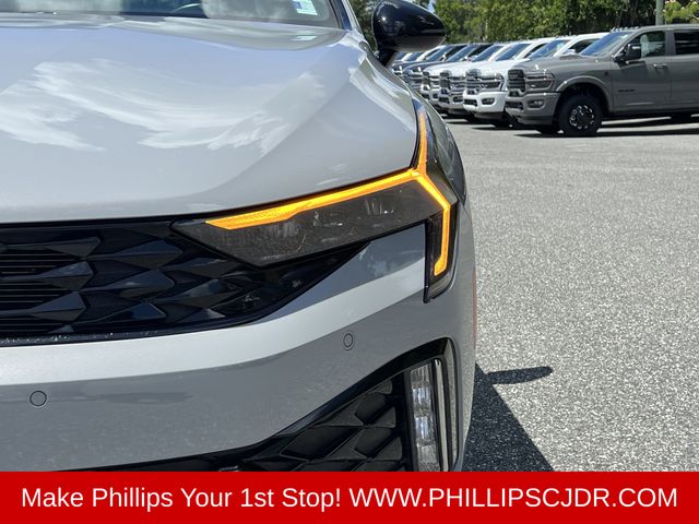 2025 Kia K5 GT-Line - Photo 9