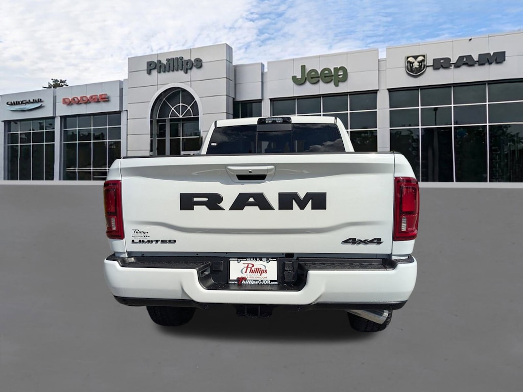 New 2026 Ram 2500 LIMITED CREW CAB 4X4 6'4 BOX Pickup