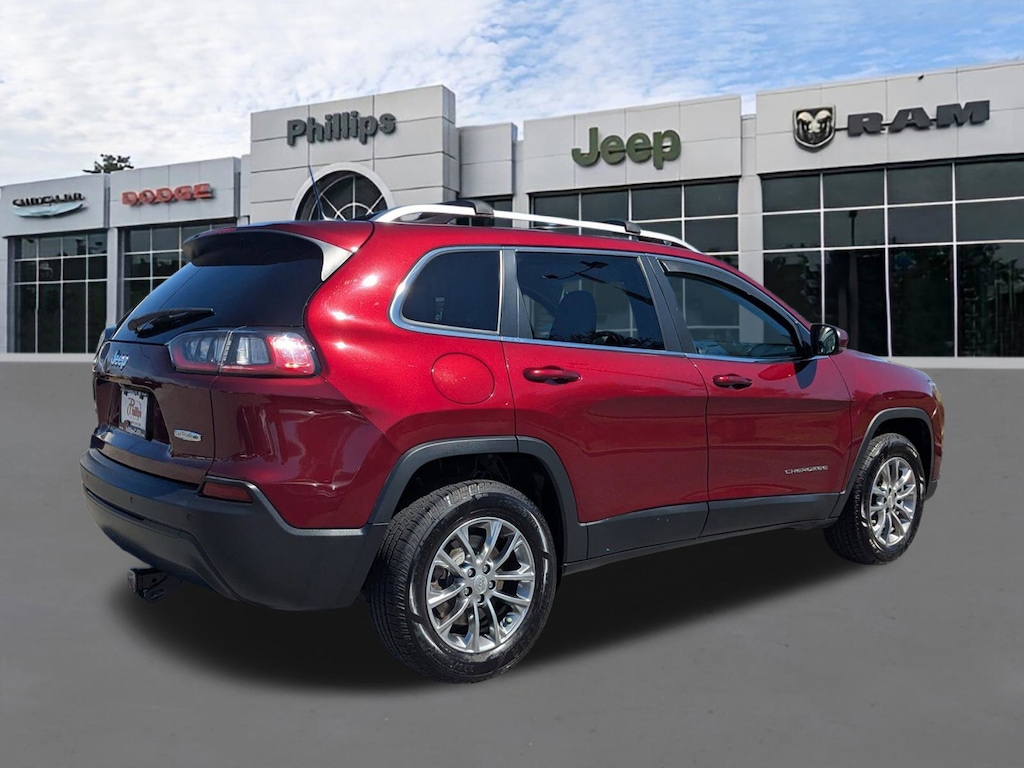 Used 2021 Jeep Cherokee Latitude Plus SUV