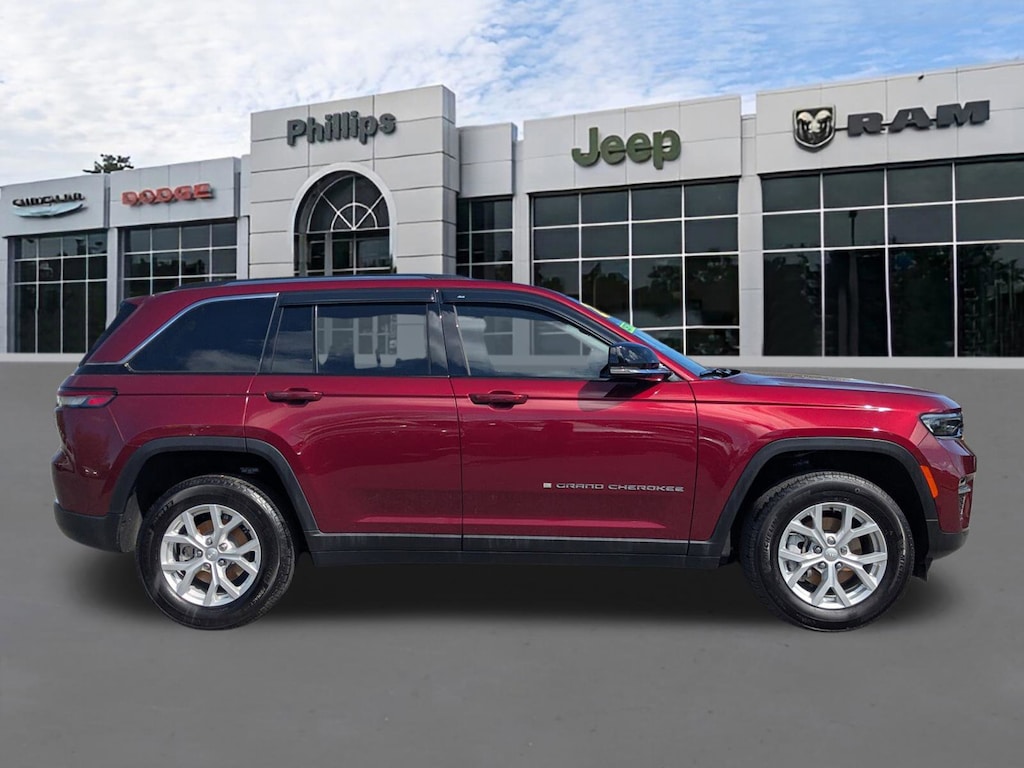 Used 2023 Jeep Grand Cherokee Limited SUV