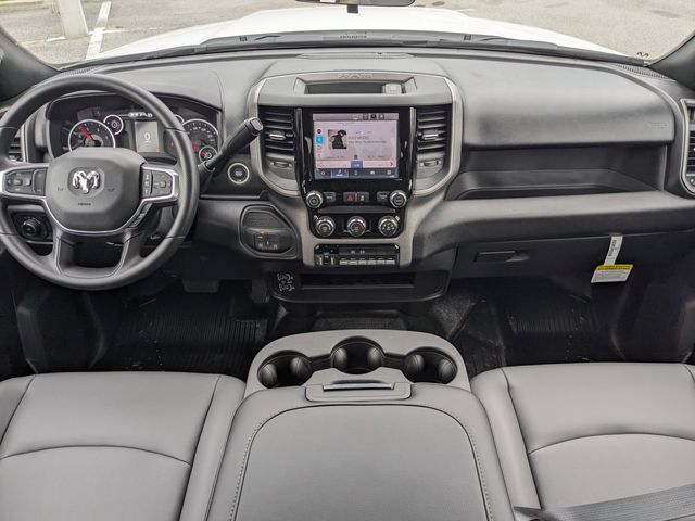 2025 RAM 3500 Chassis Tradesman - Photo 14