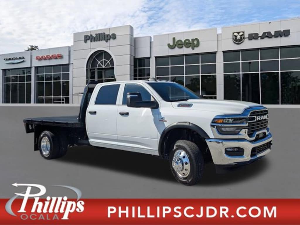 New 2026 Ram 3500 Chassis Cab TRADESMAN CREW 4X4 60' CA Pickup
