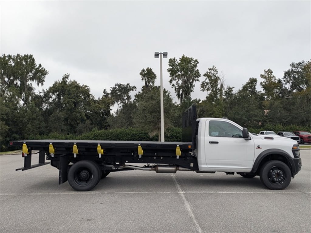 New 2025 Ram 5500 Chassis Cab 5500 TRADESMAN CHASSIS REGULAR CAB 4X4 120' CA Pickup