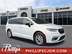 2026 Chrysler Pacifica LIMITED Passenger Van