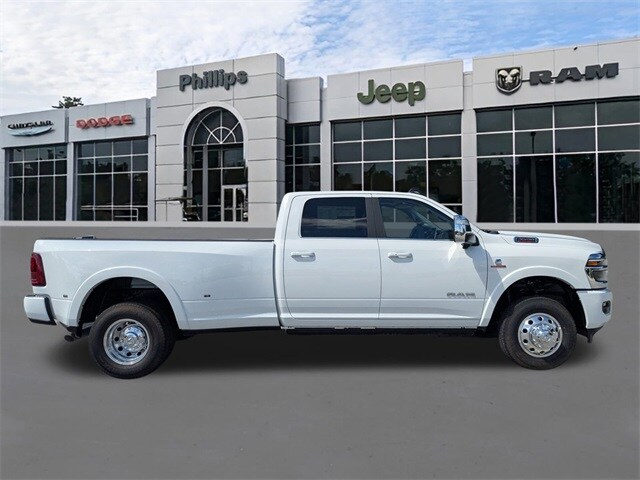 2026 Ram 3500 Longhorn photo 2