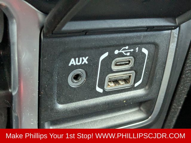 2025 Jeep Wrangler 4xe Sahara 4XE - Photo 20