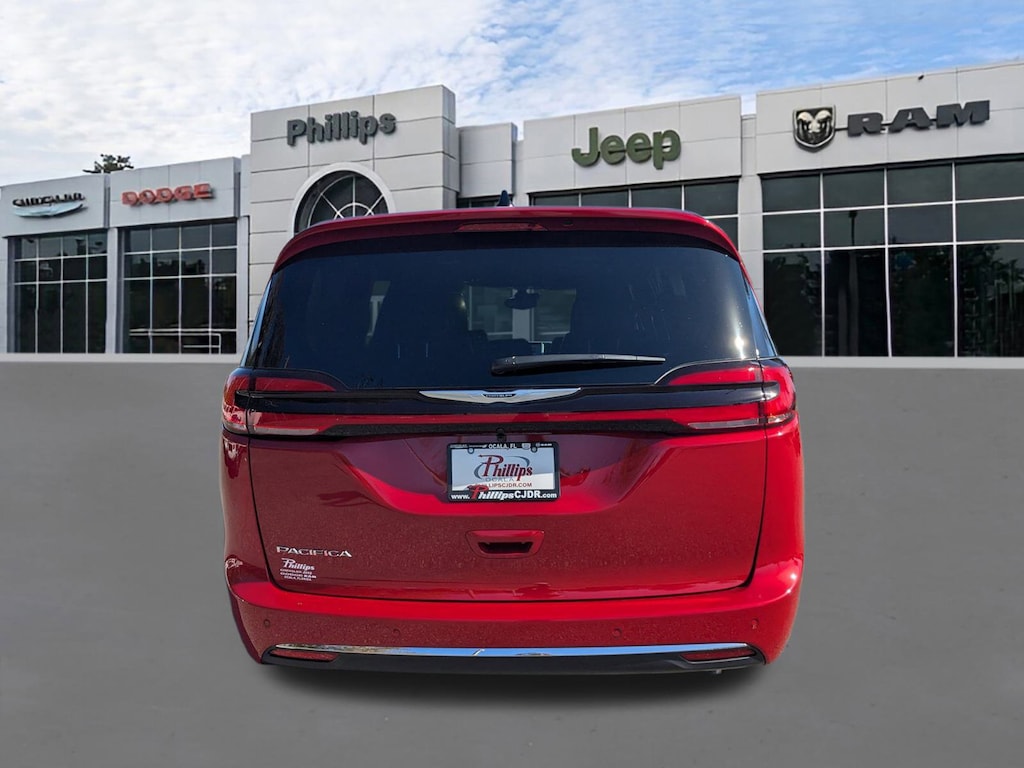 New 2026 Chrysler Pacifica SELECT Passenger Van