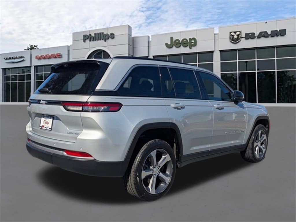 New 2026 Jeep Grand Cherokee LIMITED 4X2 Sport Utility