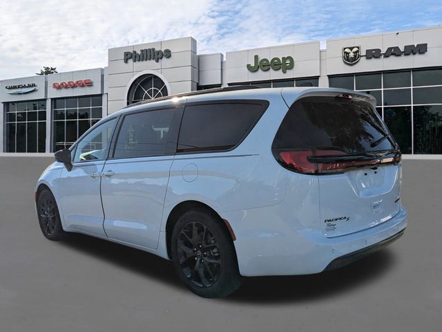2026 Chrysler Pacifica Limited - Photo 6
