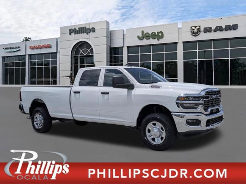 New 2026 Ram 2500 TRADESMAN CREW CAB 4X4 8' BOX Pickup