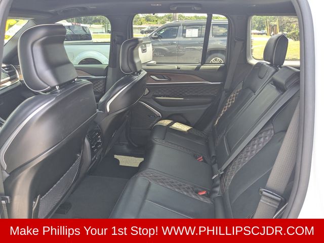 2023 Jeep Grand Cherokee Summit - Photo 13
