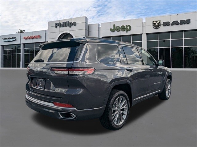 2025 Jeep Grand Cherokee L Summit photo 3