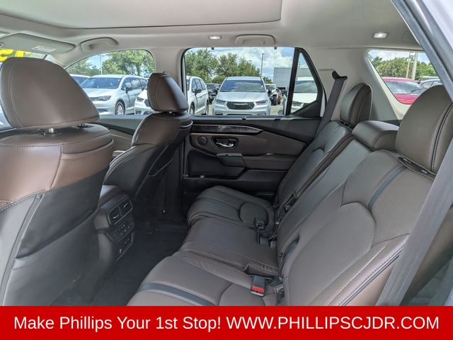 2025 Honda Pilot Elite - Photo 13