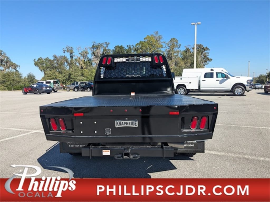 New 2026 Ram 3500 Chassis Cab TRADESMAN CREW 4X4 60' CA Pickup